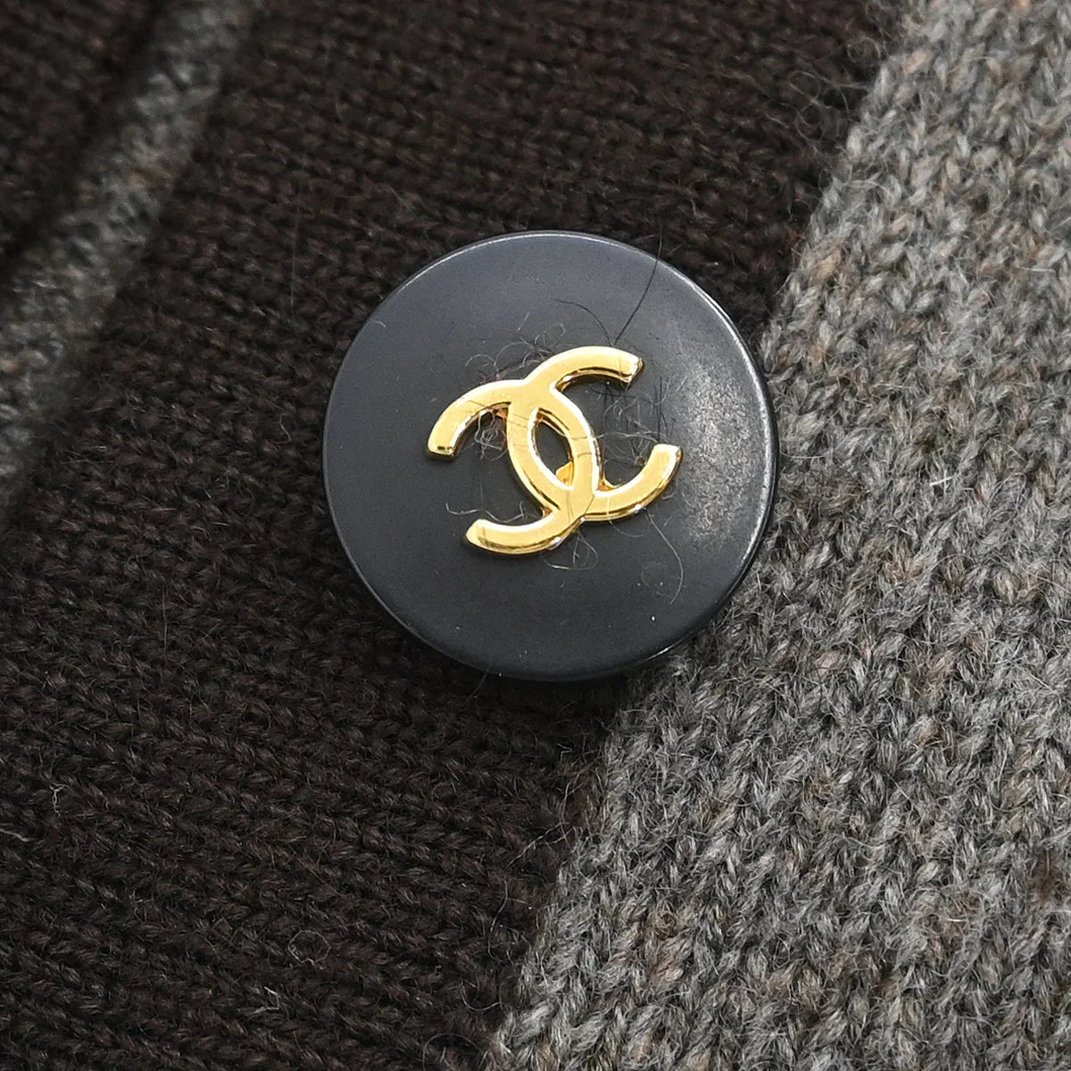 Chanel 1996 Ensemble Cardigan Top Brown #38