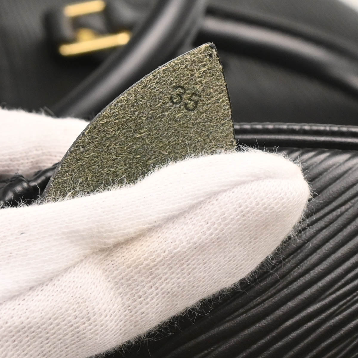 Louis Vuitton 1999 Black Epi Speedy 35 Handbag M42992