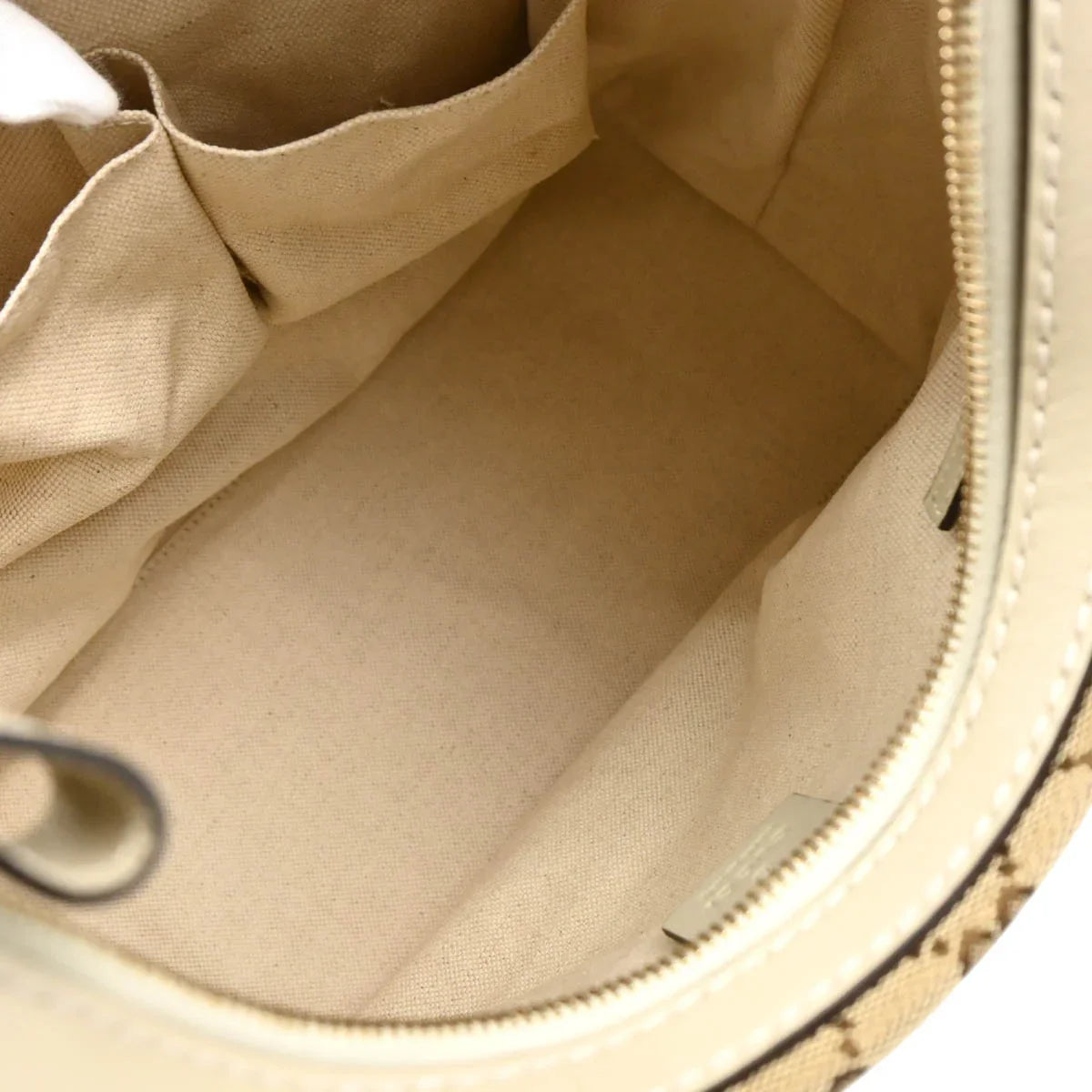 Gucci Beige GG Lovely Heart Hobo Handbag