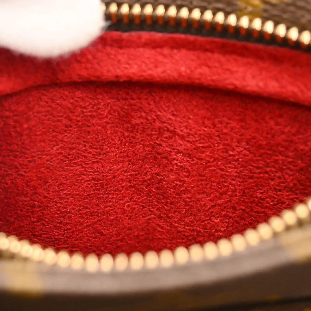 Louis Vuitton 2000 Monogram Partition Pouch M51901