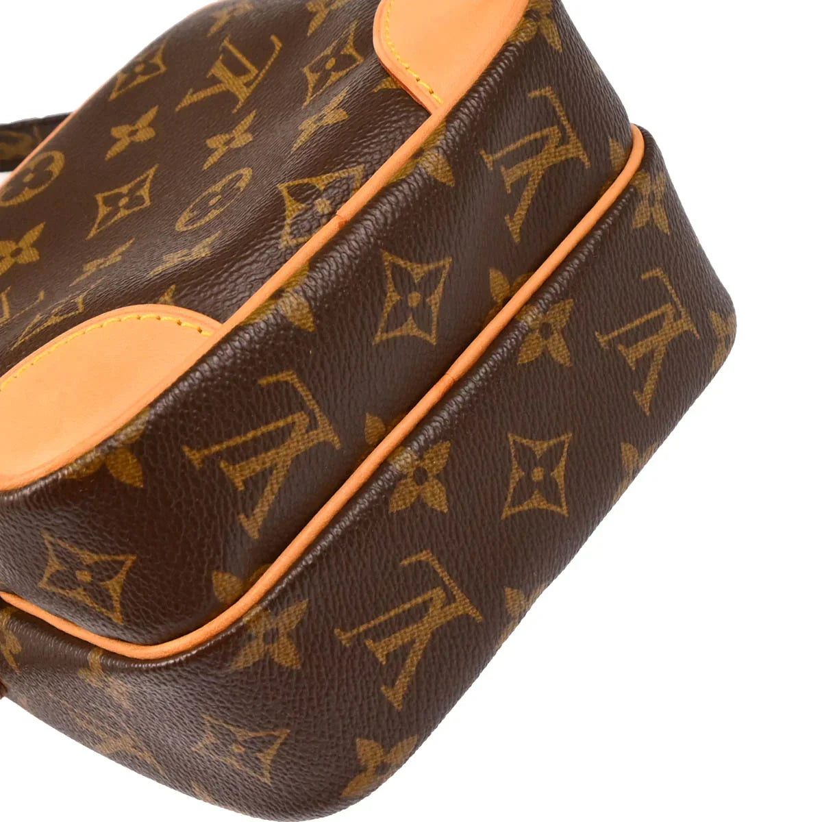 Louis Vuitton 2005 Monogram Amazon Crossbody Bag M45236