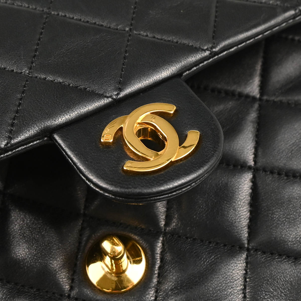 Chanel 1989-1991 Black Lambskin Classic Square Flap Shoulder Bag