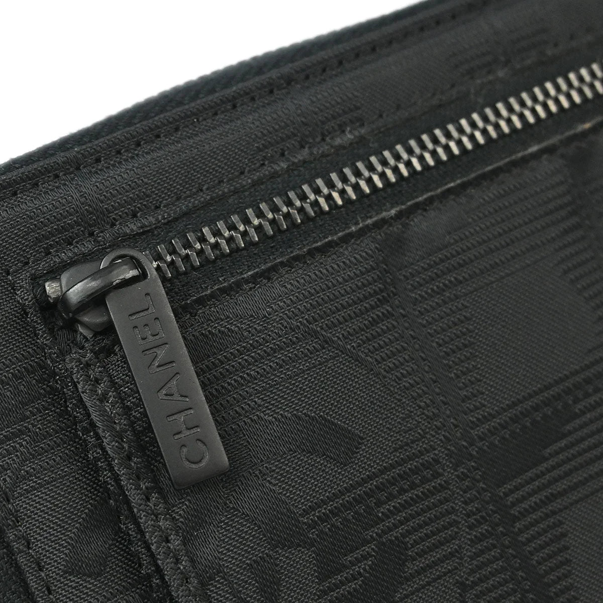 Chanel 2000-2001 New Travel Line Black Nylon Wallet Purse