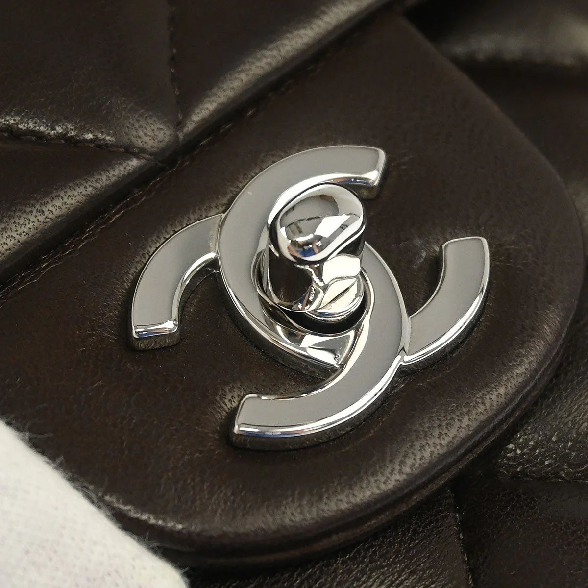 Chanel 2005-2006 Dark Brown Lambskin Medium Classic Double Flap Shoulder Bag