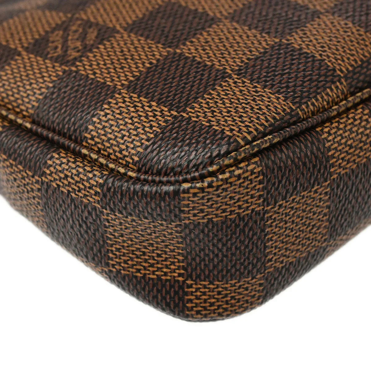 Louis Vuitton 2006 Damier Pochette Accessoires Handbag N51985