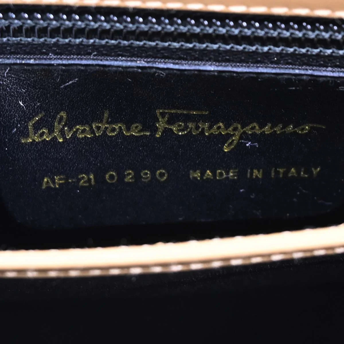 Salvatore Ferragamo Beige Leather Gancini 2way Shoulder Handbag