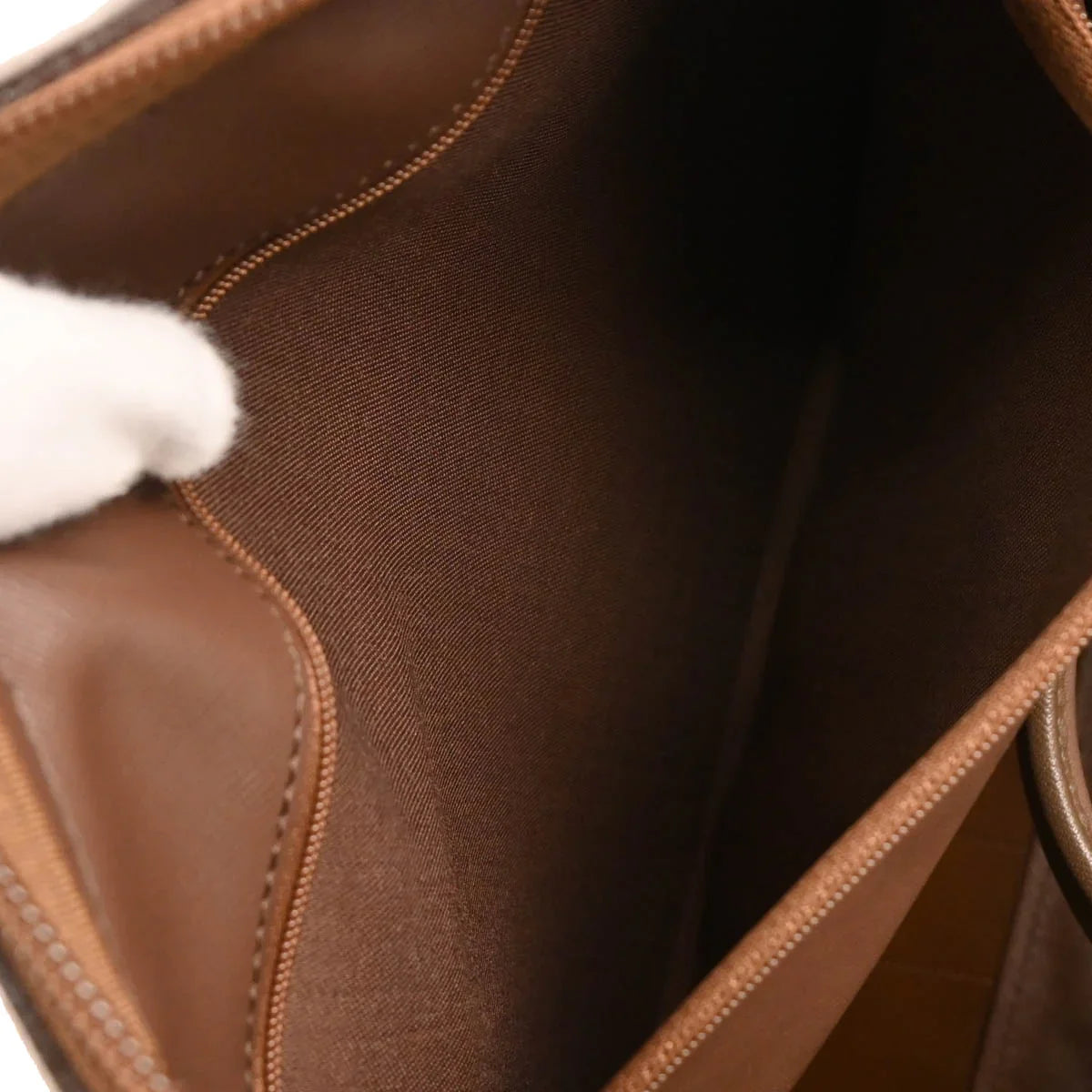 Burberrys Beige Duffle Handbag
