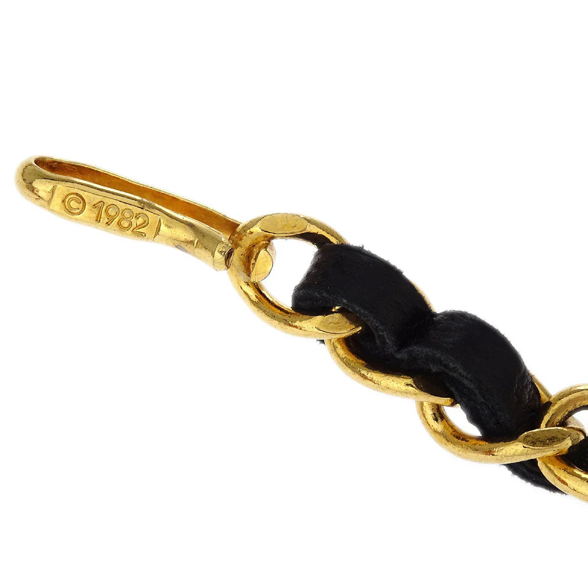 Chanel Chain Belt Medallion Gold Black Small Good
