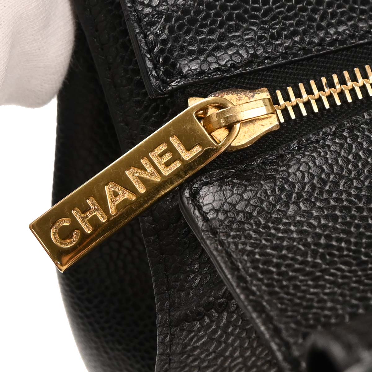 Chanel 2003-2004 Black Caviar Tote Chain Handbag