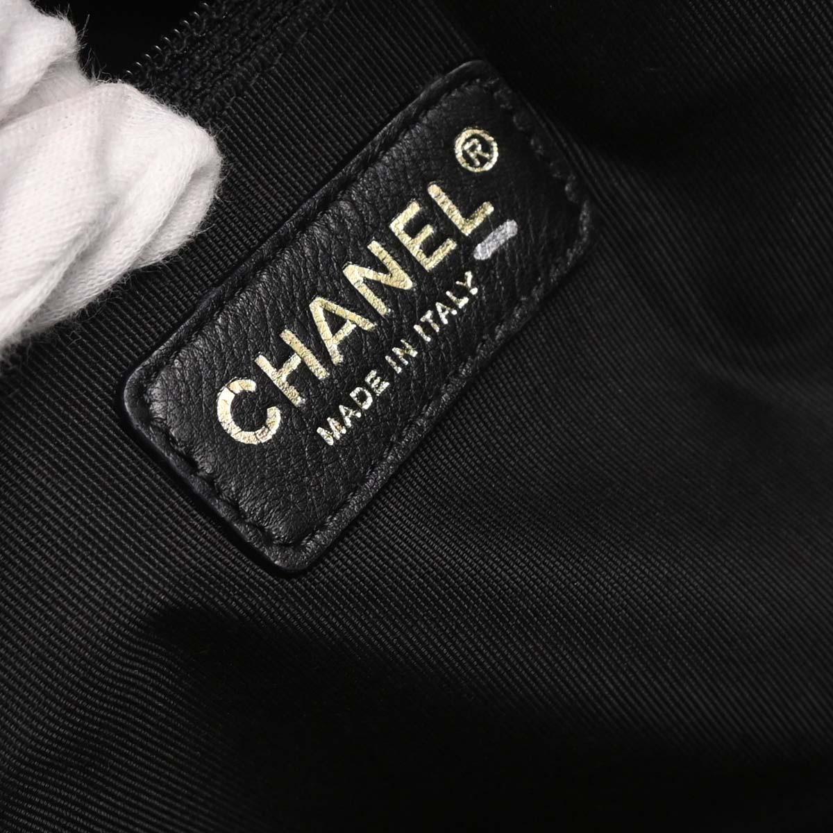 Chanel 2003-2004 Black Caviar Tote Chain Handbag