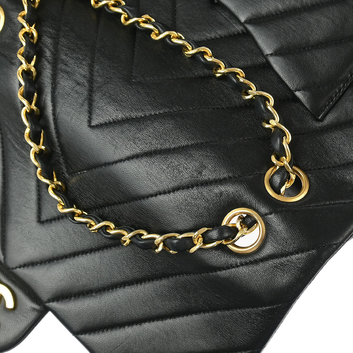 Chanel 1989-1991 Black Lambskin Chevron Medium Classic Double Flap Shoulder Bag
