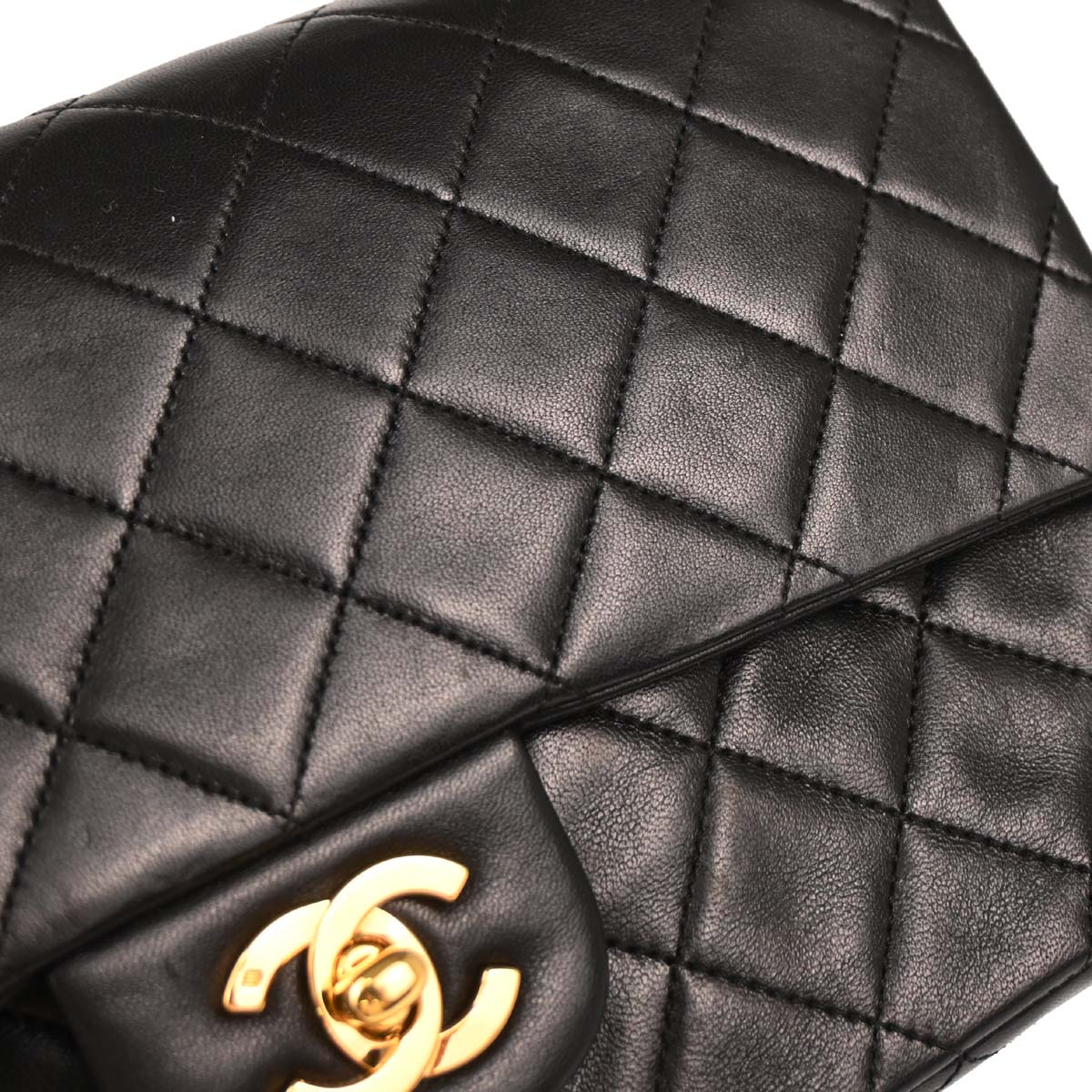 Chanel 1989-1991 Black Lambskin Medium Classic Double Flap Shoulder Bag