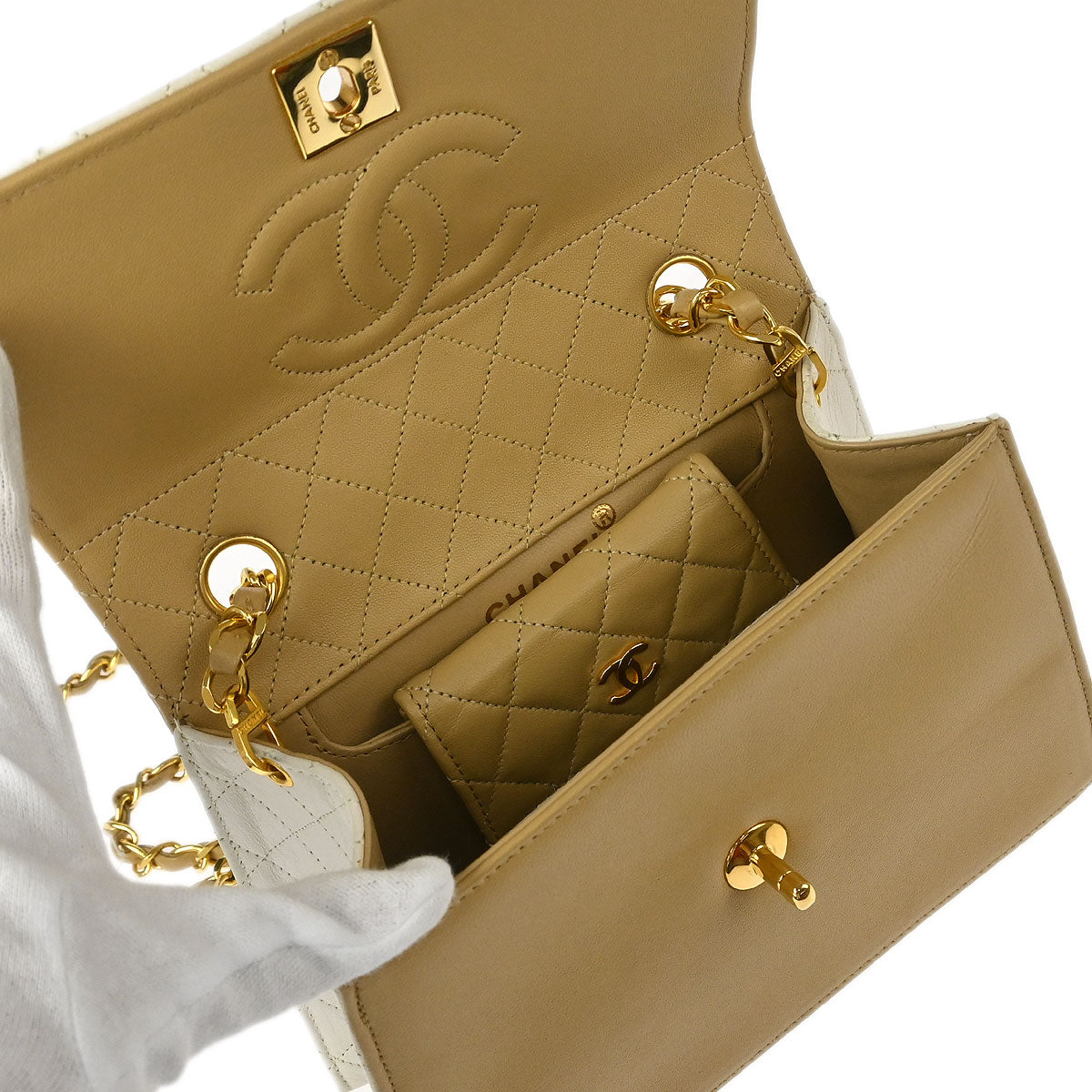 Chanel 1989-1991 Beige White Lambskin Straight Flap Shoulder Bag