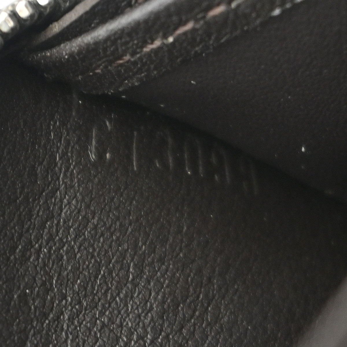 Louis Vuitton 2009 Damier Geant Zippy Coin Purse Wallet N63088