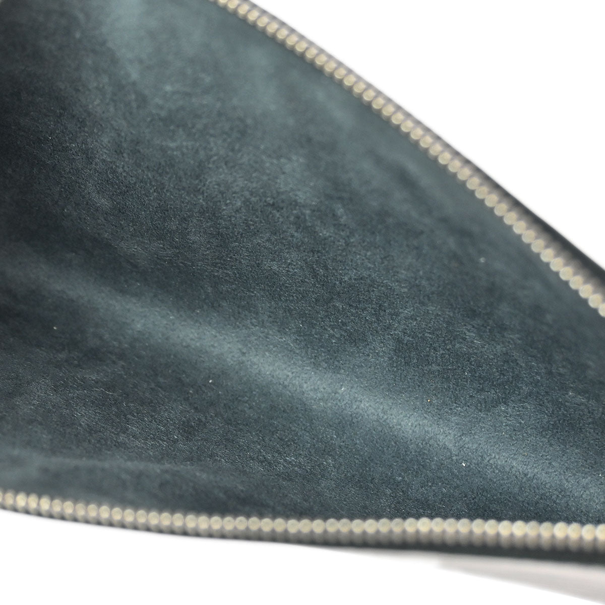 Louis Vuitton 2006 Black Epi Pochette Accessoires 24 Handbag M52982