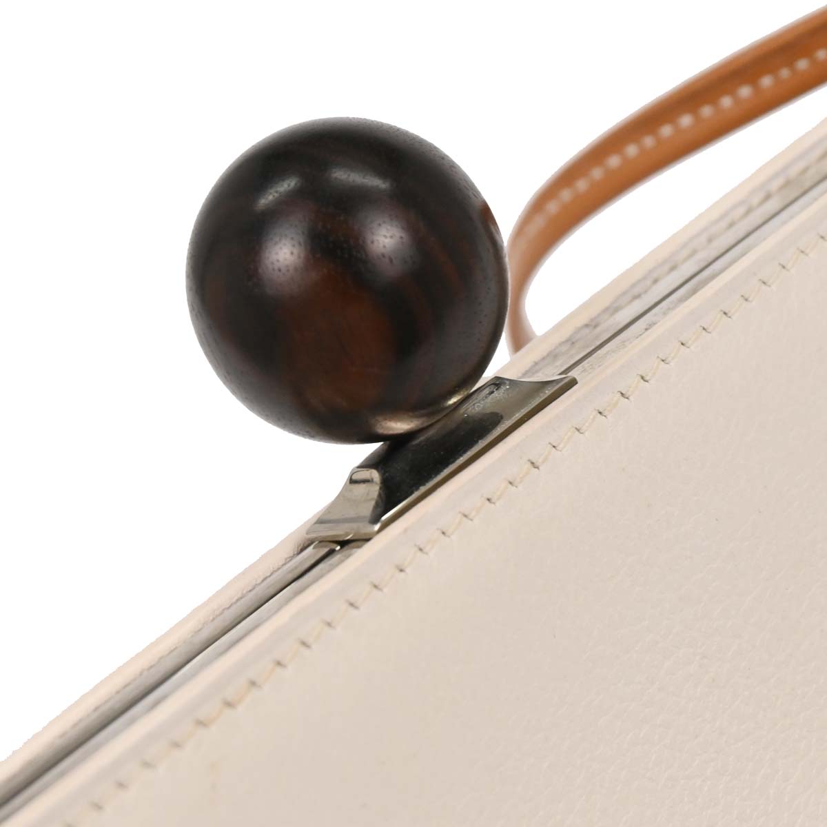 Hermes 1989 White Box Calf Sac A Malice Shoulder bag