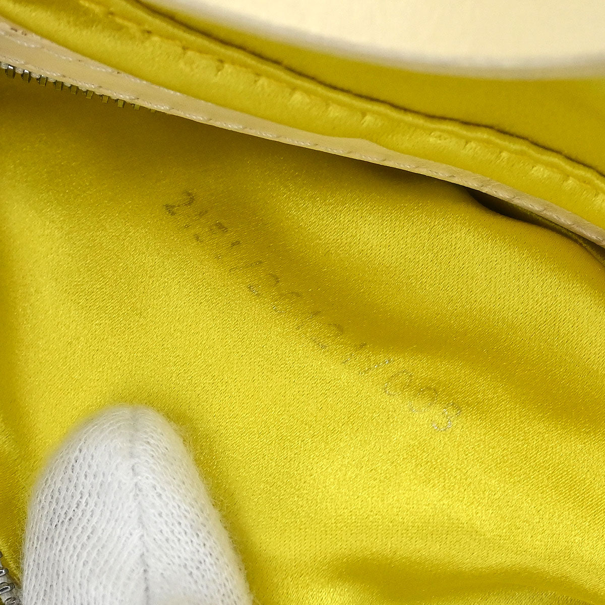 Fendi White Canvas Beads Baguette Handbag