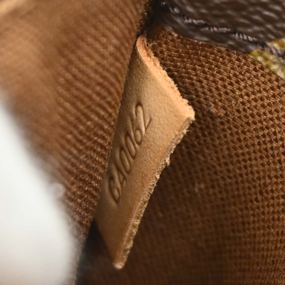 Louis Vuitton 2002 Monogram Pochette Gange Bum Bag M51870