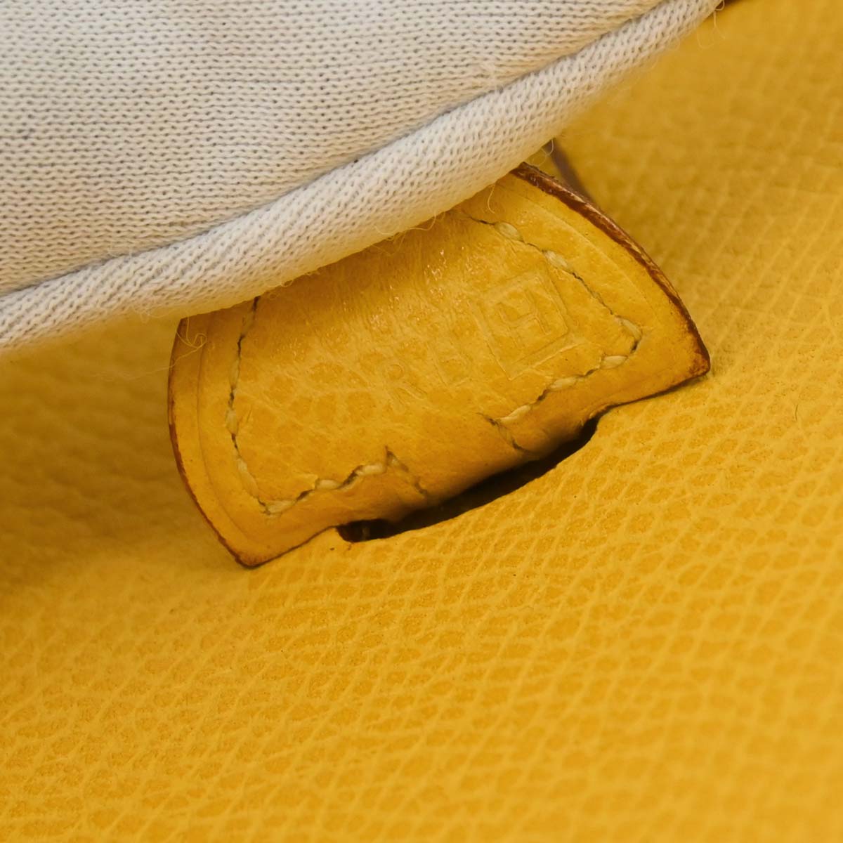 Hermes 2004 Jaune Epsom Evelyne TPM Shoulder Bag