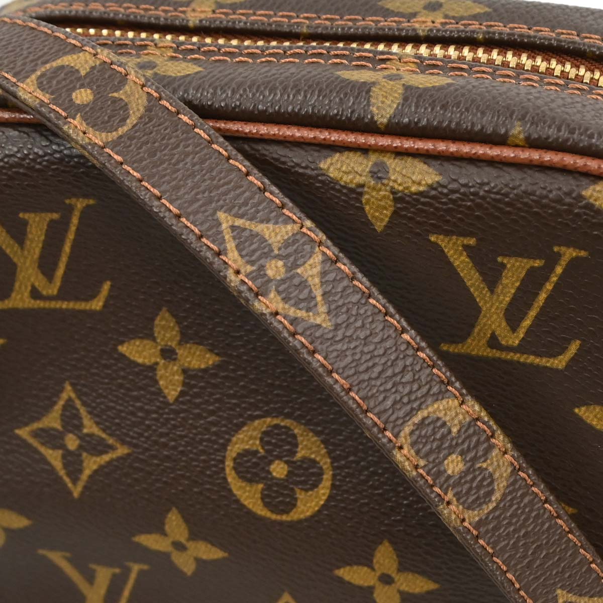 Louis Vuitton x Comme des Garcons 2008 Monogram Petite Marceau M40264