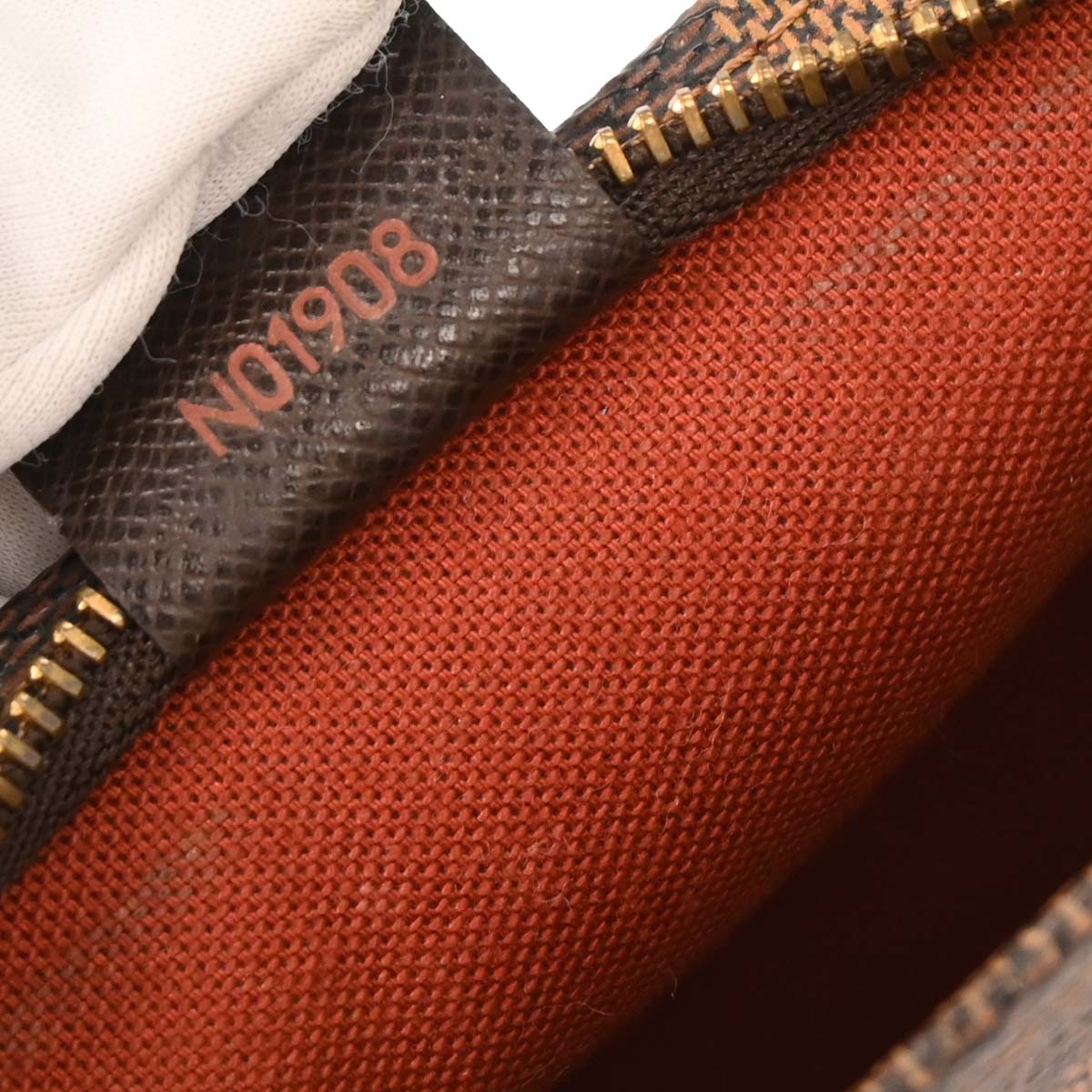 Louis Vuitton 1998 Damier Trousse Makeup Handbag N51982