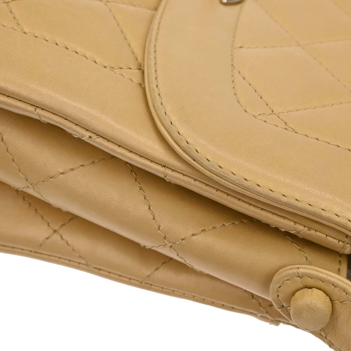 Chanel 1997-1999 Beige Lambskin Handbag