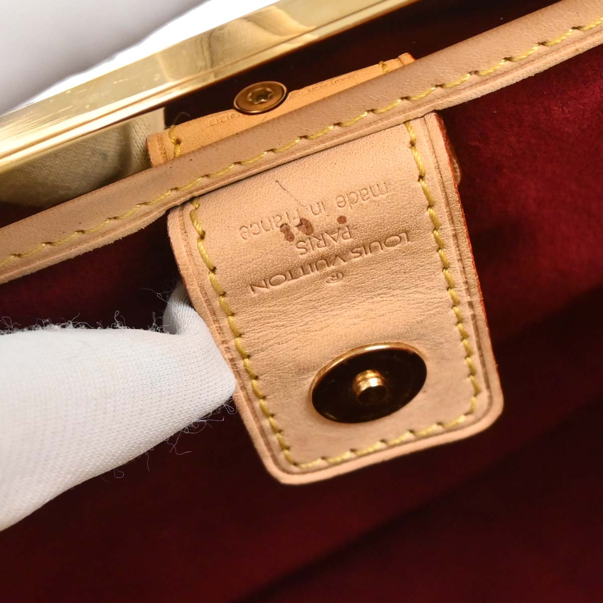 Louis Vuitton 2009 White Multicolor Judy GM 2way Shoulder Handbag M40253