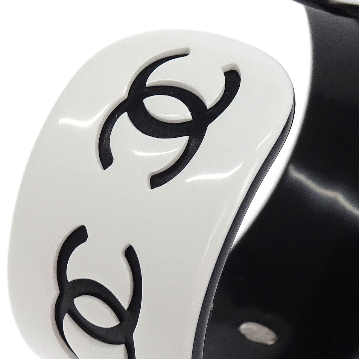Chanel Bangle White Acrylic 02P