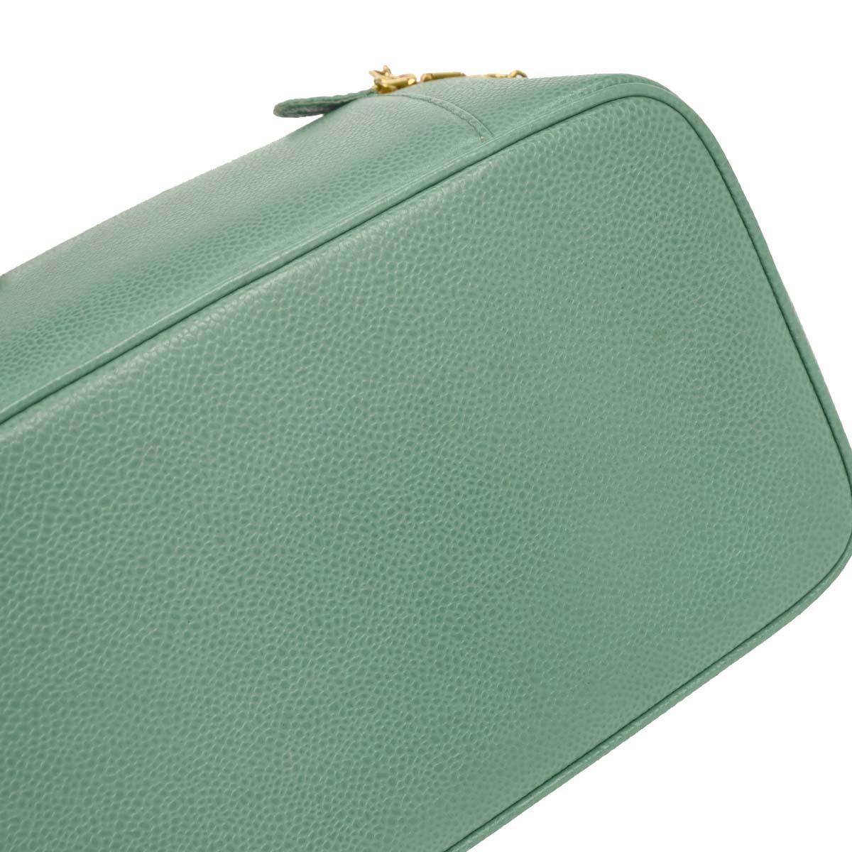 Chanel 1997-1999 Green Caviar Vanity Handbag