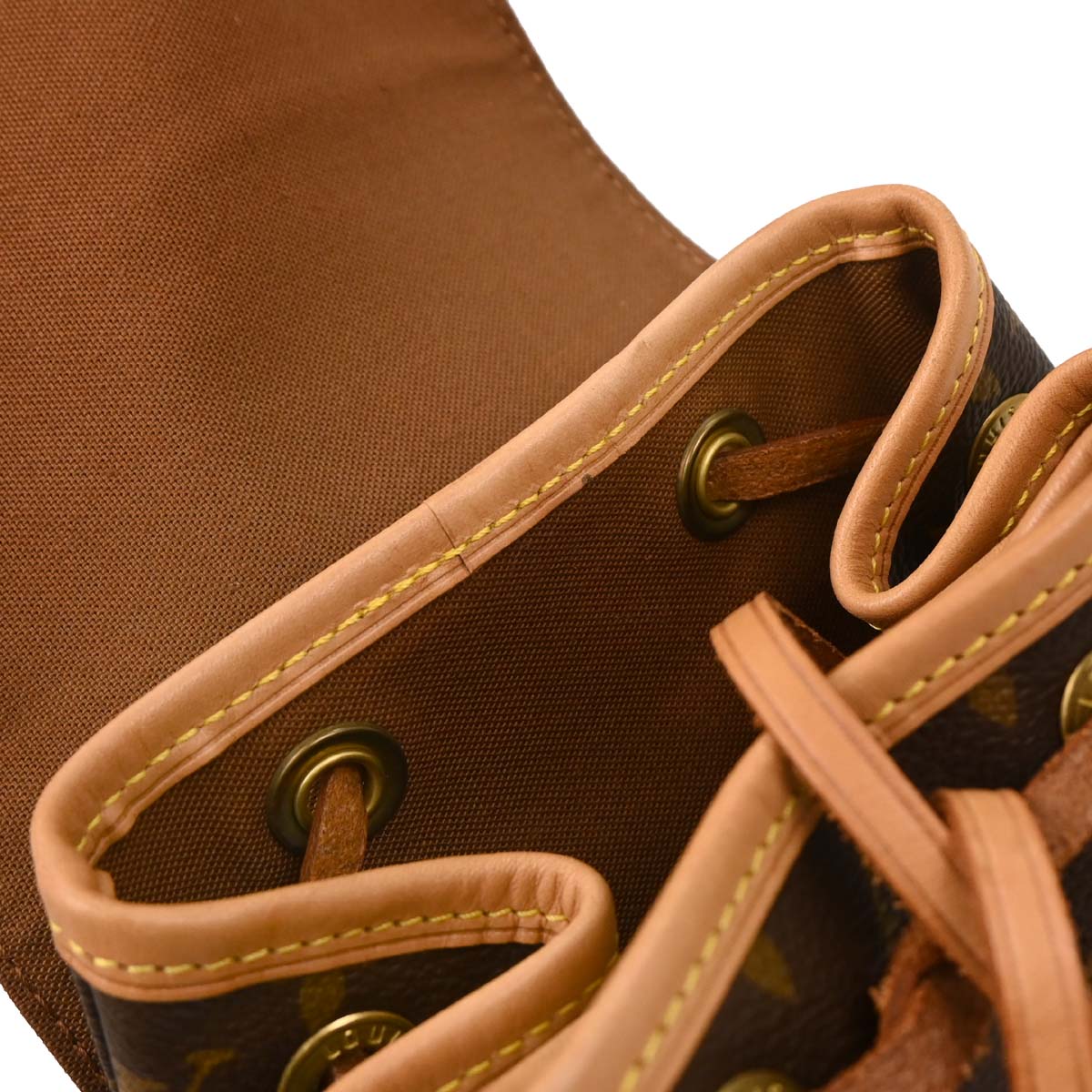 Louis Vuitton Monogram Montsouris MM Backpack M51136