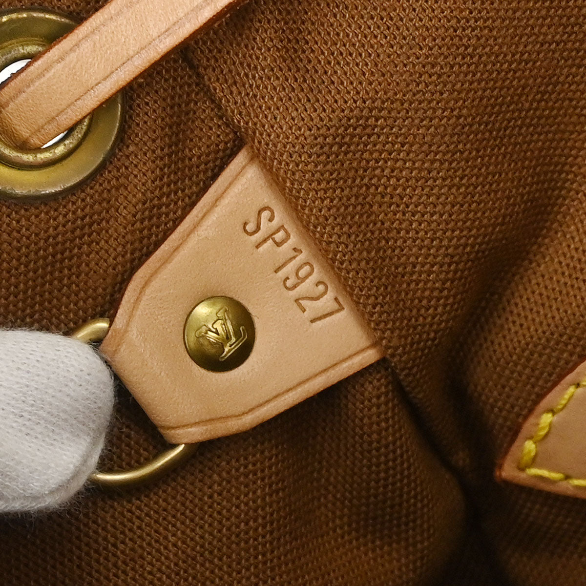 Louis Vuitton Monogram Montsouris MM Backpack M51136