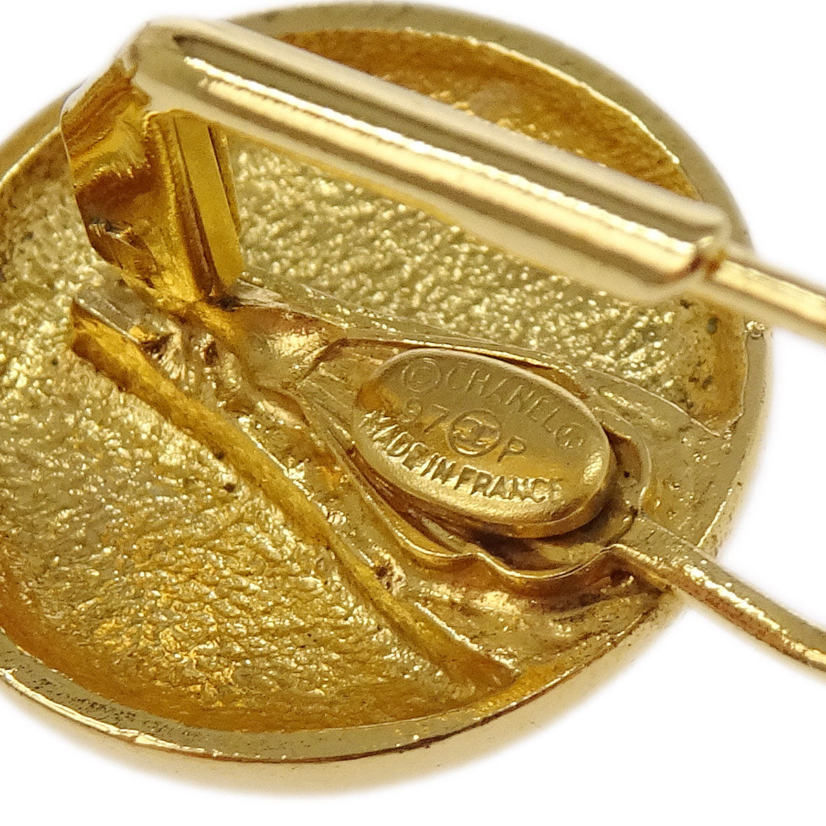 Chanel Button Earrings Gold Clip-On 97P