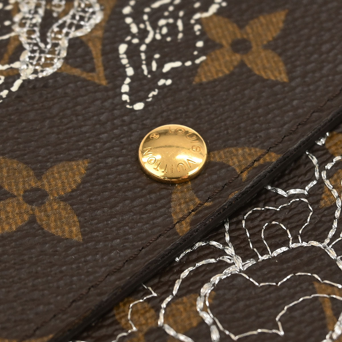 Louis Vuitton Monogram Dentelle Portefeuille Sarah Wallet M95390