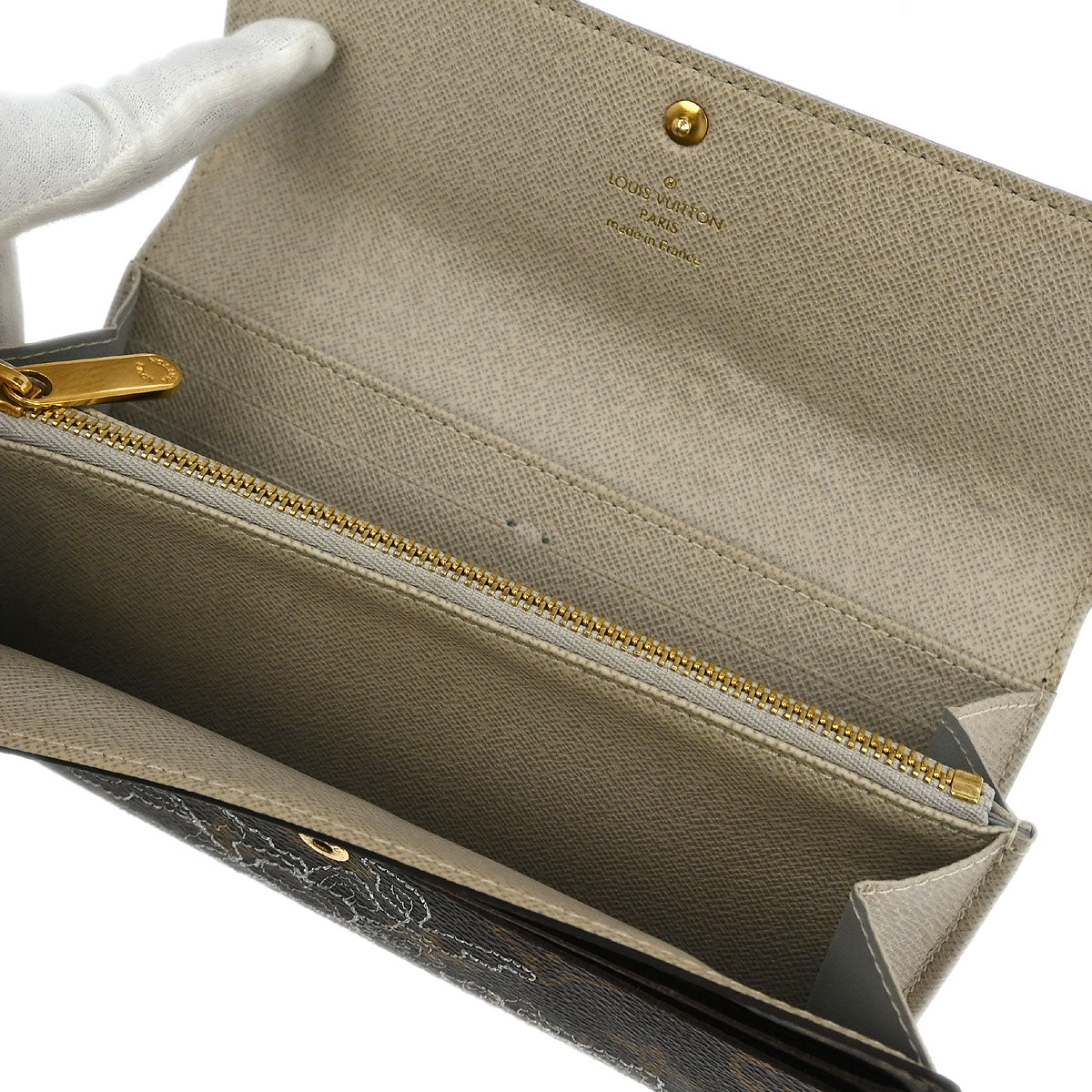 Louis Vuitton Monogram Dentelle Portefeuille Sarah Wallet M95390