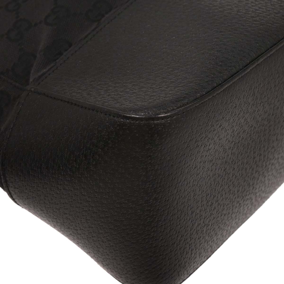 Gucci Black Canvas GG Messenger Shoulder Bag
