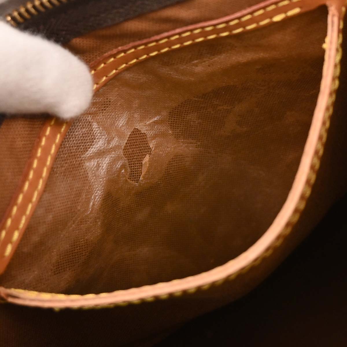 Louis Vuitton Monogram Speedy 25 Handbag M41528