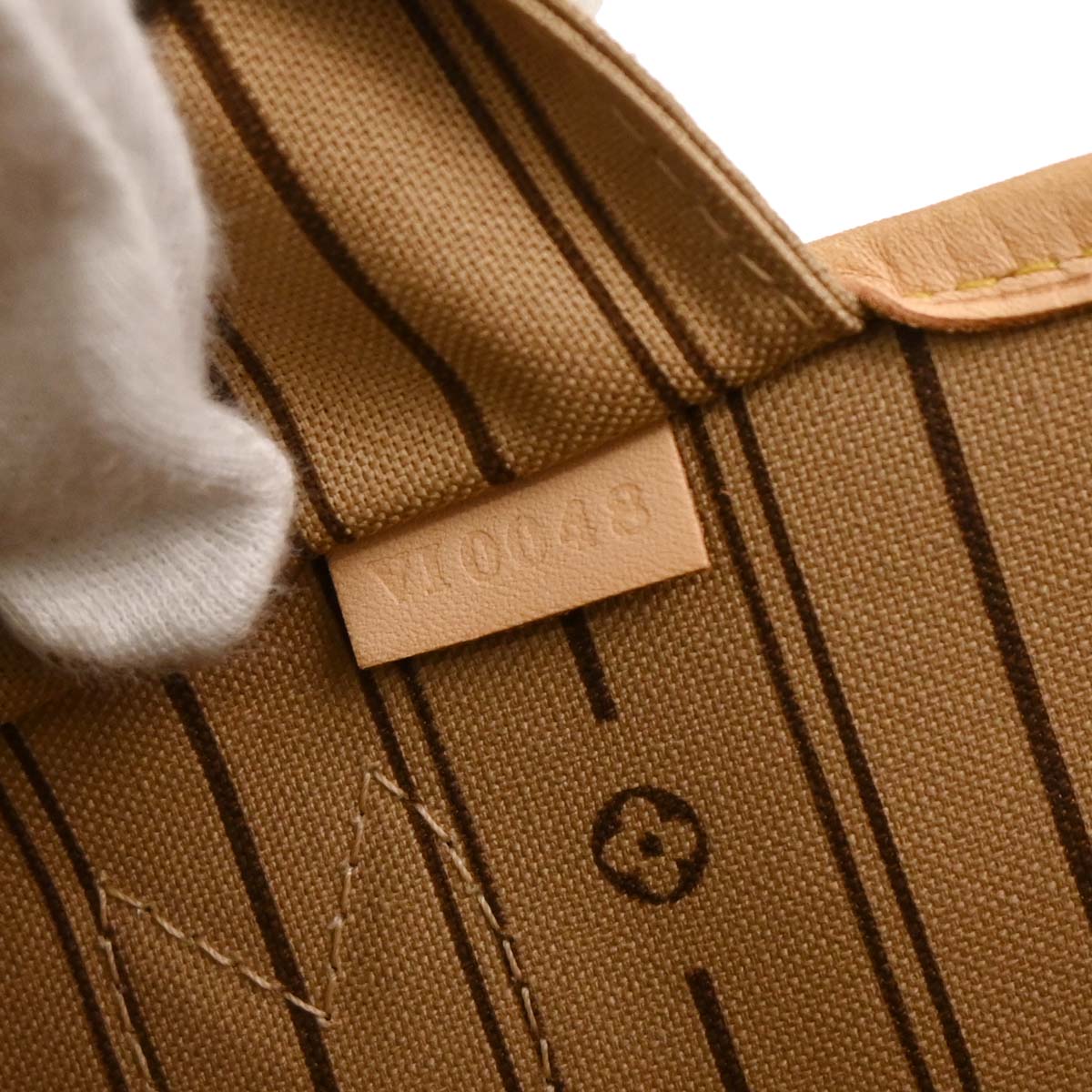 Louis Vuitton Monogram Neverfull MM Shoulder Tote Bag M40156