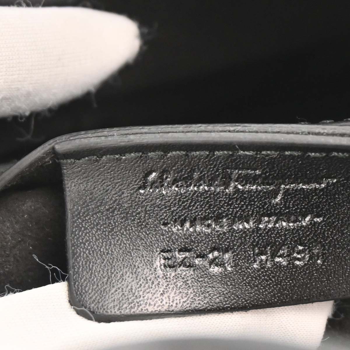 Salvatore Ferragamo Black Vara Bow Drawstring Shoulder Bag