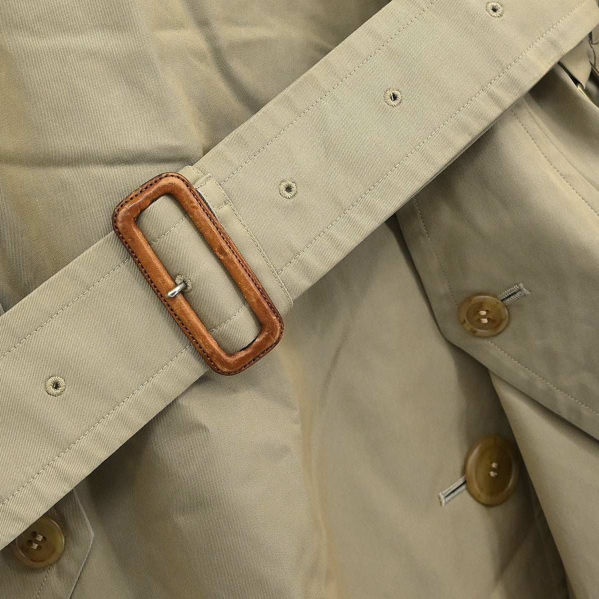 Burberrys Trench Coat Khaki