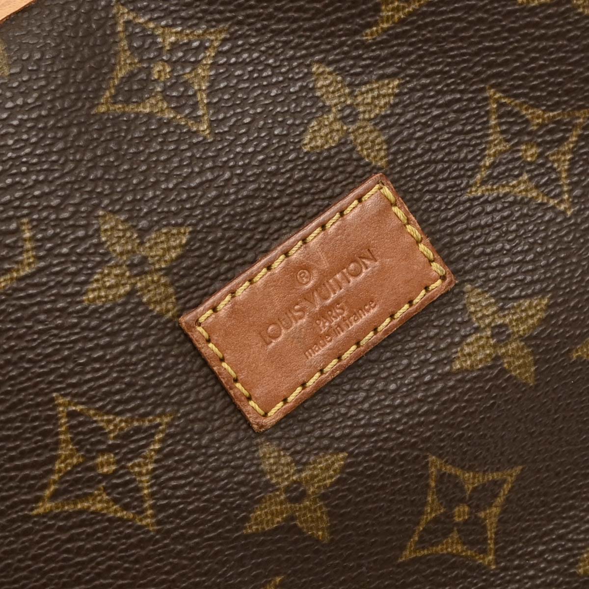 Louis Vuitton Monogram Saumur 30 Messenger Shoulder Bag M42256