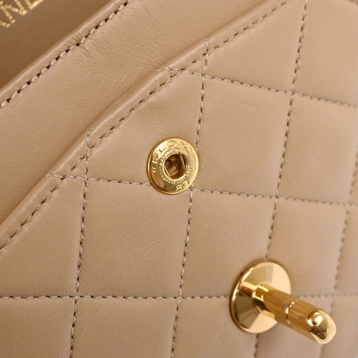 Chanel 1989-1991 Beige Lambskin Small Classic Double Flap Shoulder Bag