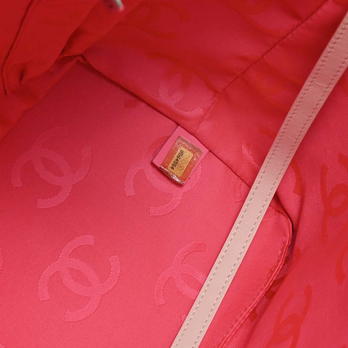 Chanel 2004-2005 White Calfskin Cambon Ligne Tote Handbag