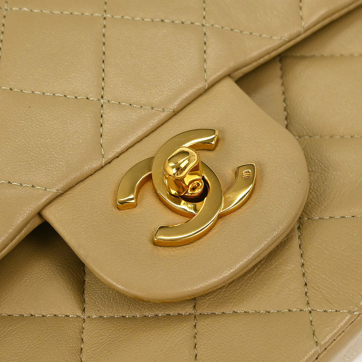 Chanel 1989-1991 Beige Lambskin Small Classic Double Flap Shoulder Bag