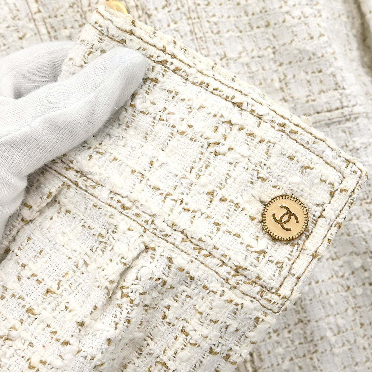 Chanel 2001 Single Breasted Jacket White #42