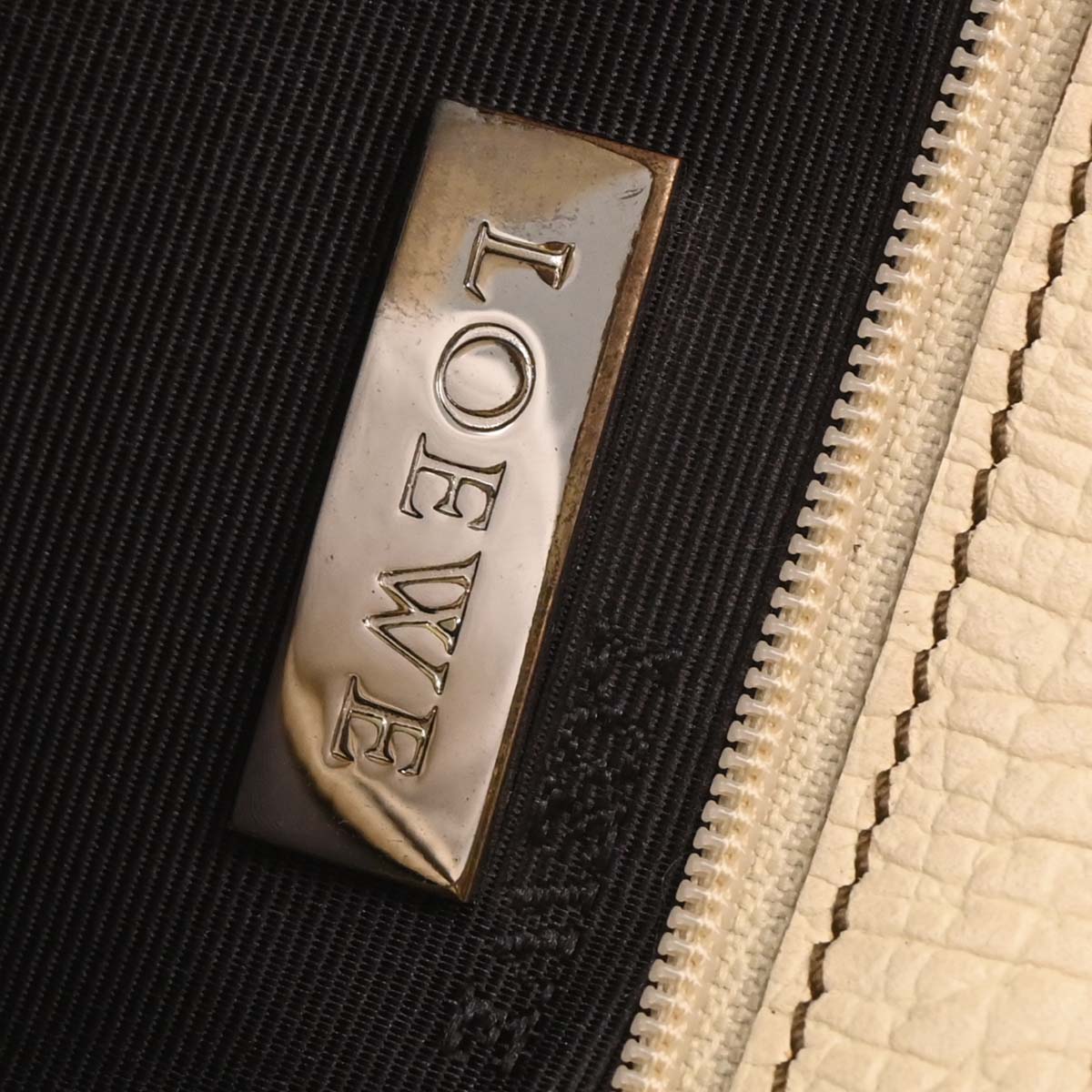 Loewe Off-white Leather Handbag