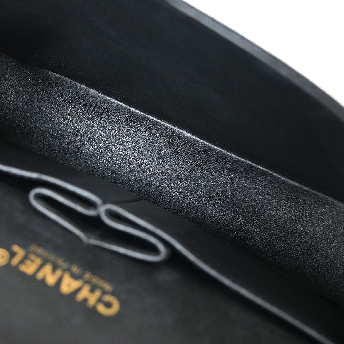 Chanel 1997-1999 Black Caviar Medium Classic Double Flap Shoulder Bag