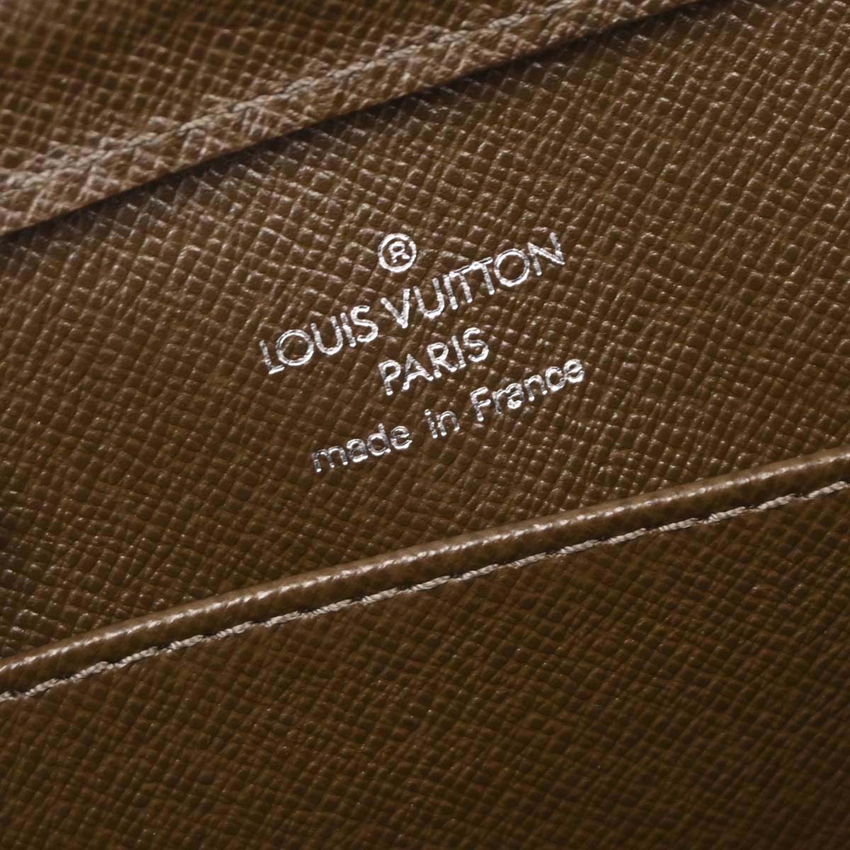 Louis Vuitton Brown Taiga Baikal Clutch Handbag M30188