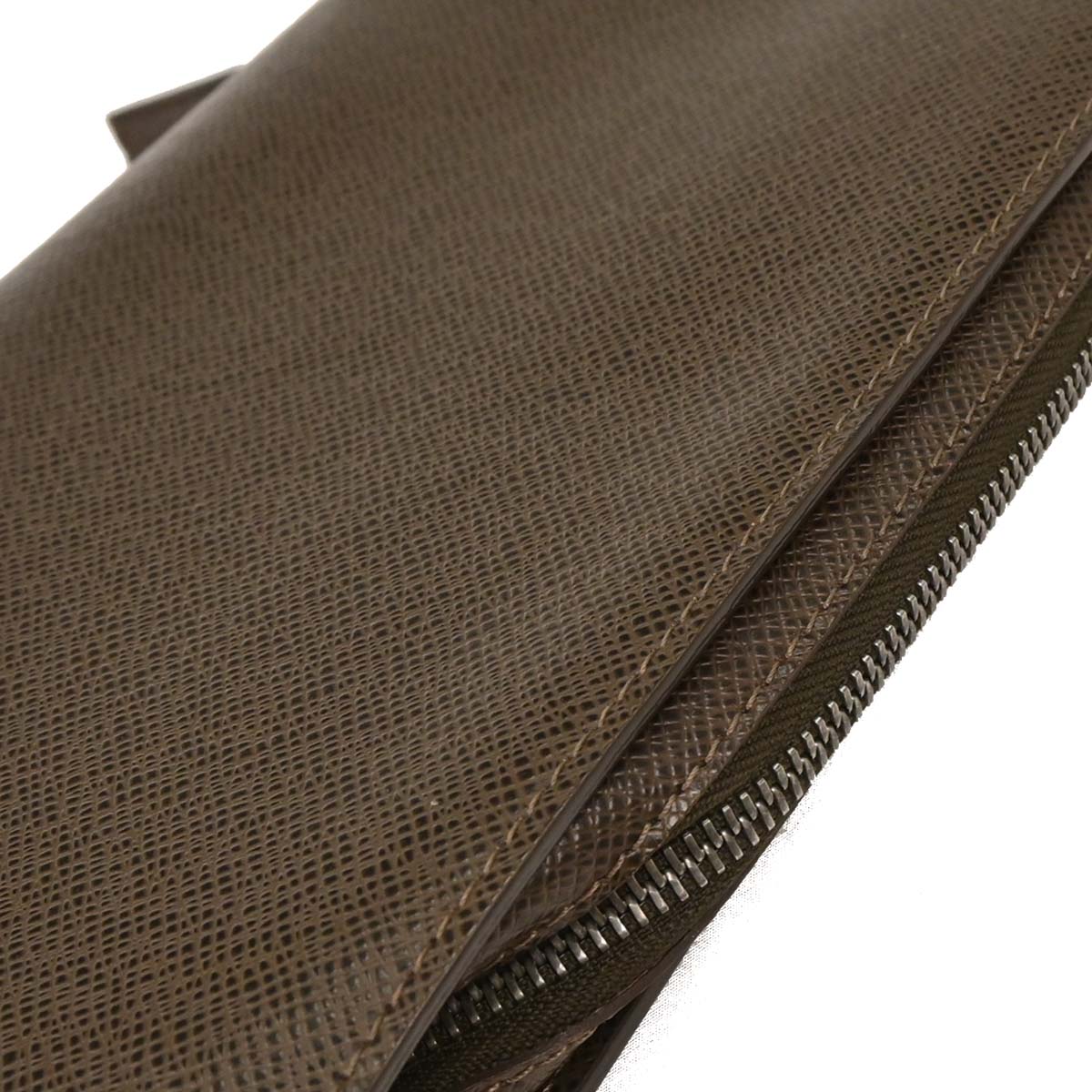 Louis Vuitton Brown Taiga Baikal Clutch Bag M30188