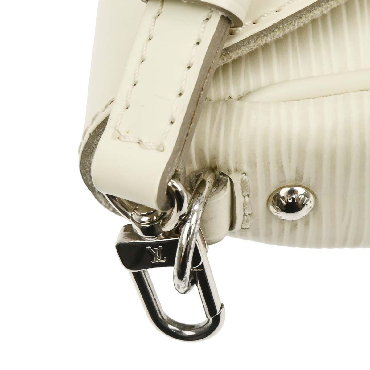 Louis Vuitton White Epi Pochette Montaigne Handbag M5929J
