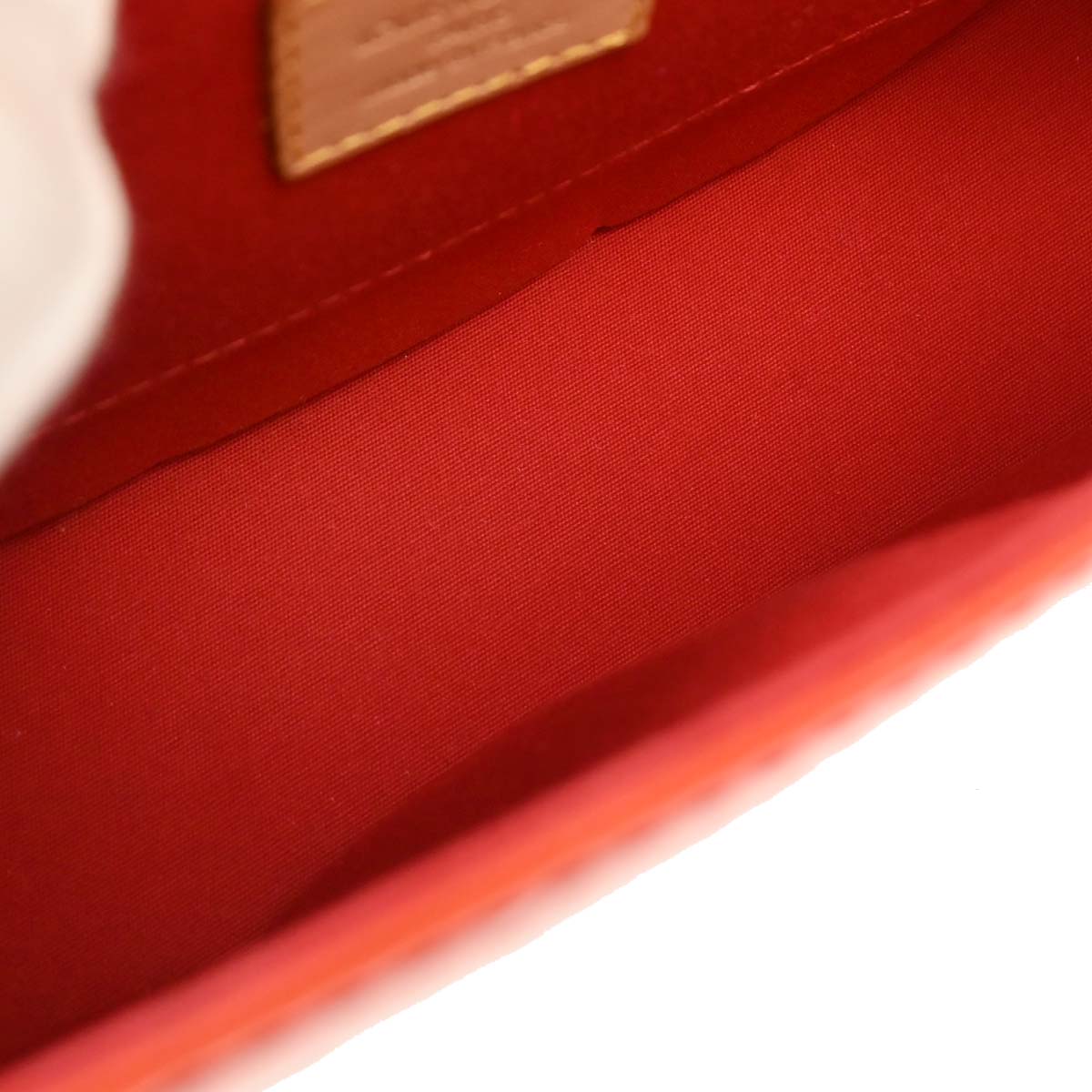 Louis Vuitton Red Monogram Vernis Biscayne Bay PM Handbag M91291